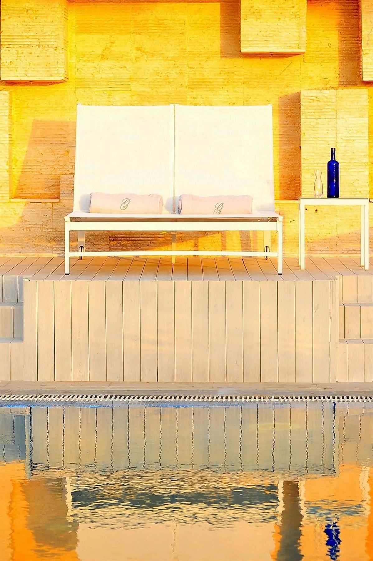 Sun - The Gabriel Hotel